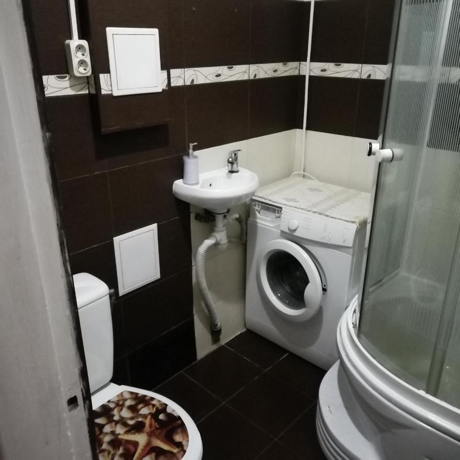 Appartement 2К. Центр Возле Гуливера.Бассейная 10 à Kiev Extérieur photo