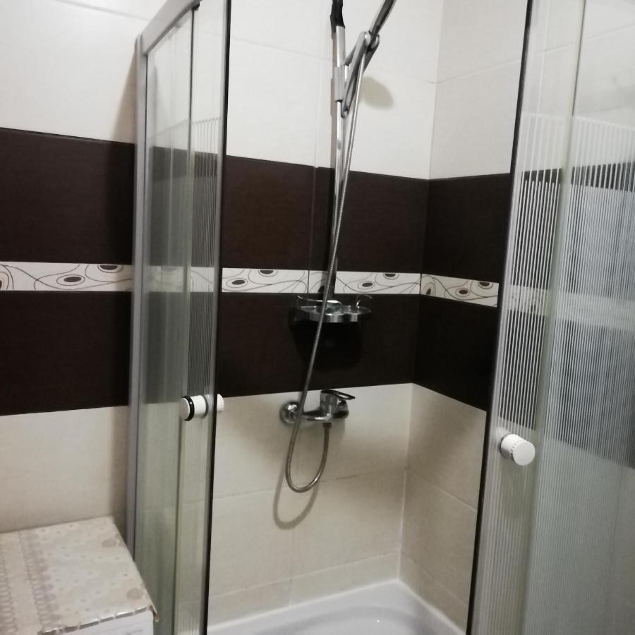 Appartement 2К. Центр Возле Гуливера.Бассейная 10 à Kiev Extérieur photo