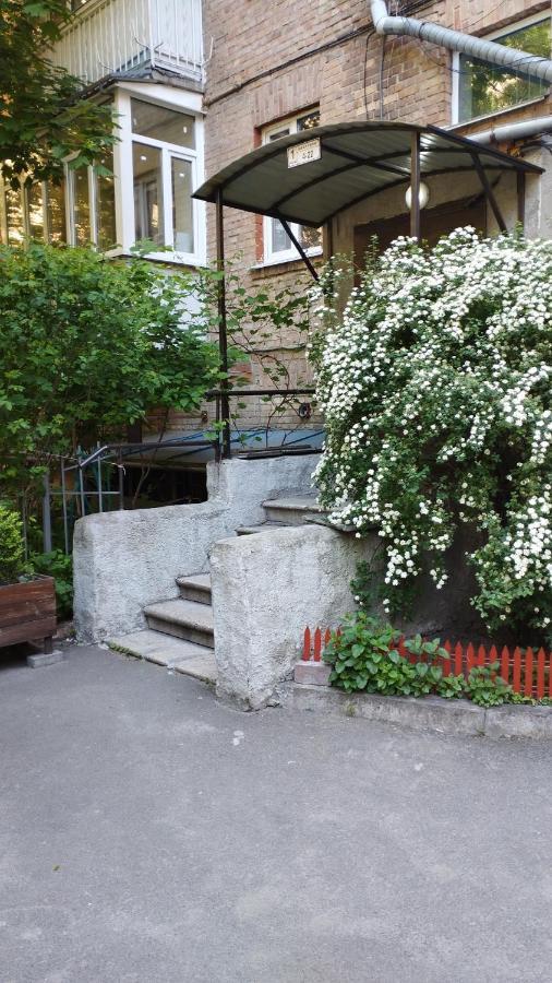 Appartement 2К. Центр Возле Гуливера.Бассейная 10 à Kiev Extérieur photo